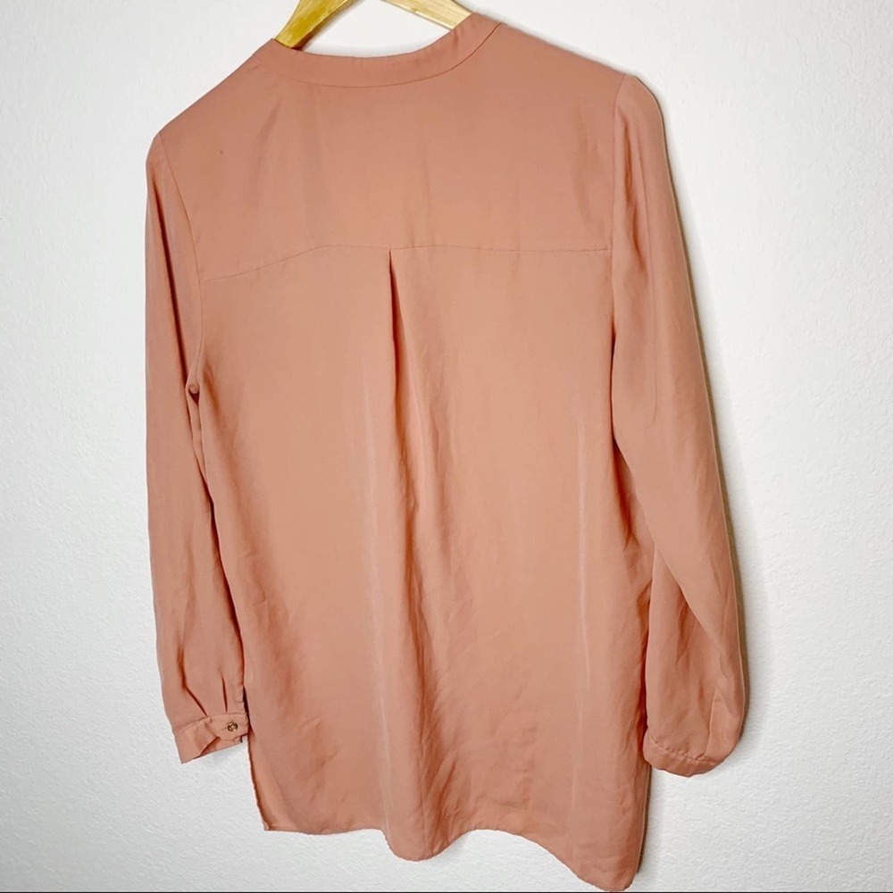 Robert Rodriguez Emery Long Sleeve V-Neck Blouse Salmon with Gold Buttons - Picture 2 of 9